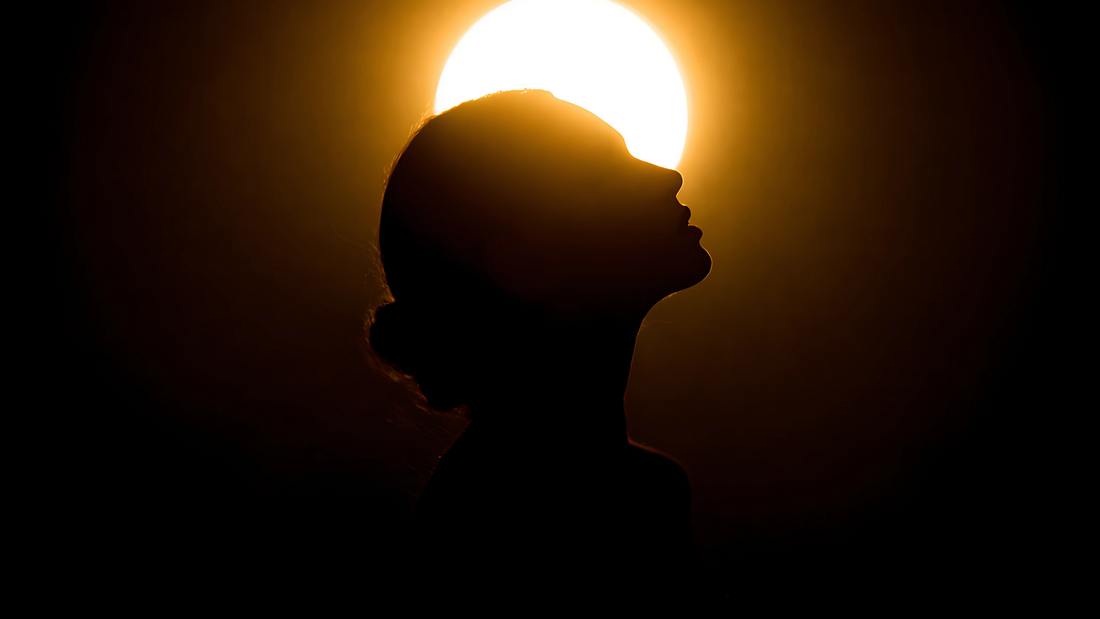 Méditation Guidée vs Méditation Silencieuse : Laquelle Choisir ?